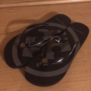 Tory Burch flip flops women’s sandals
